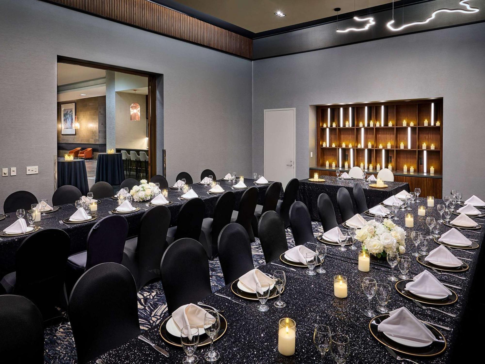 Novotel Toronto Centre 3* Vaughan