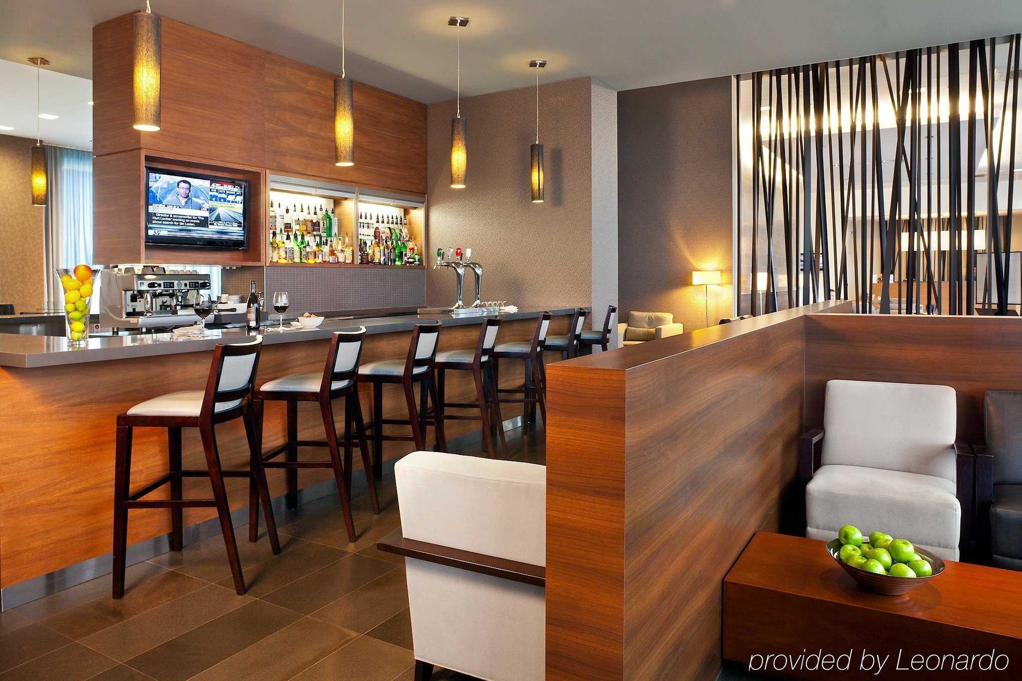 Hotel Novotel Toronto Centre 3*